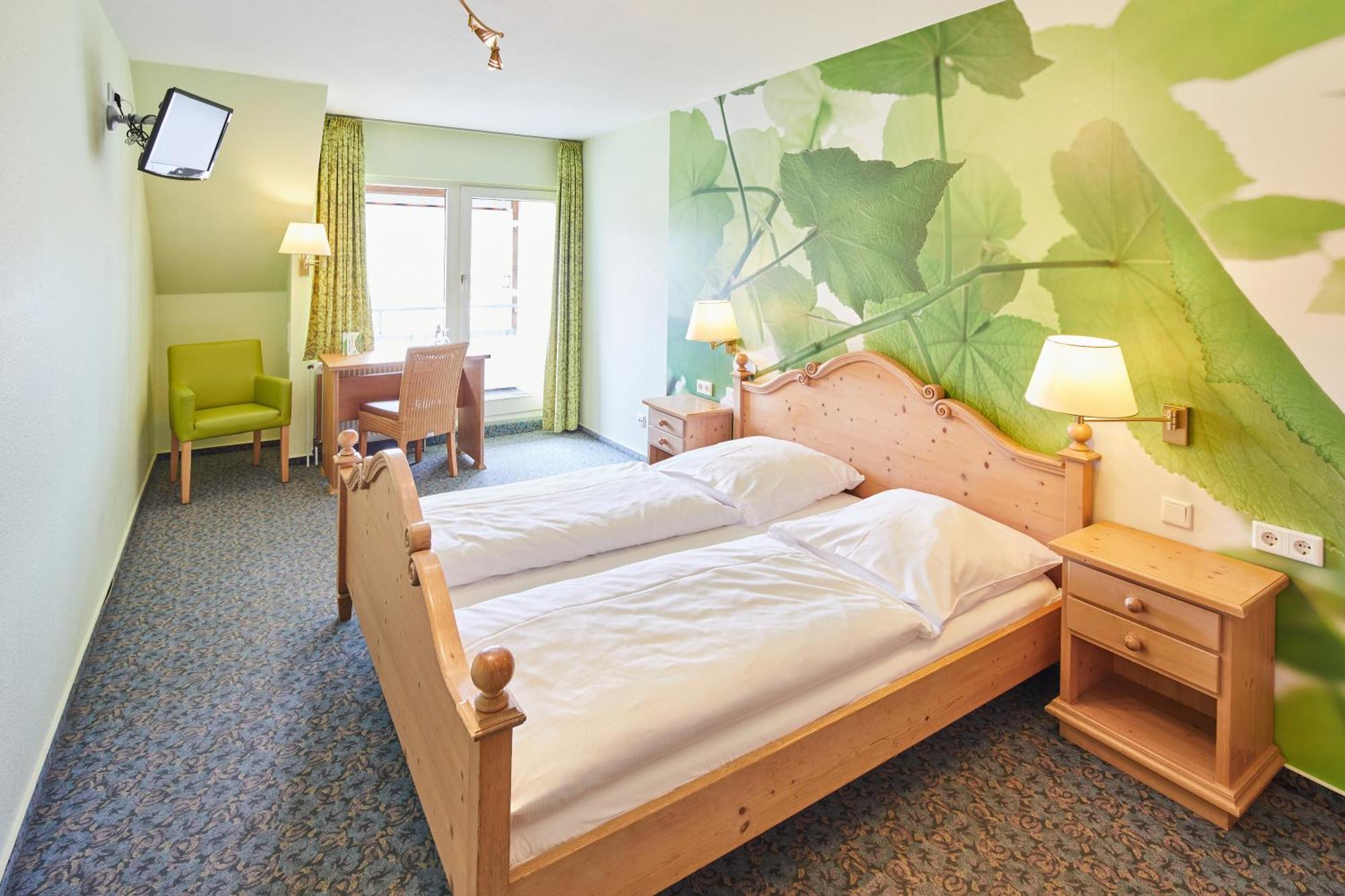 Hotel Sonneck Knüllwald Екстериор снимка