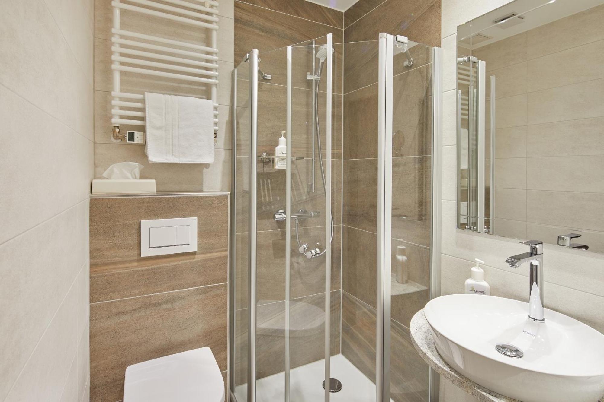 Hotel Sonneck Knüllwald Екстериор снимка
