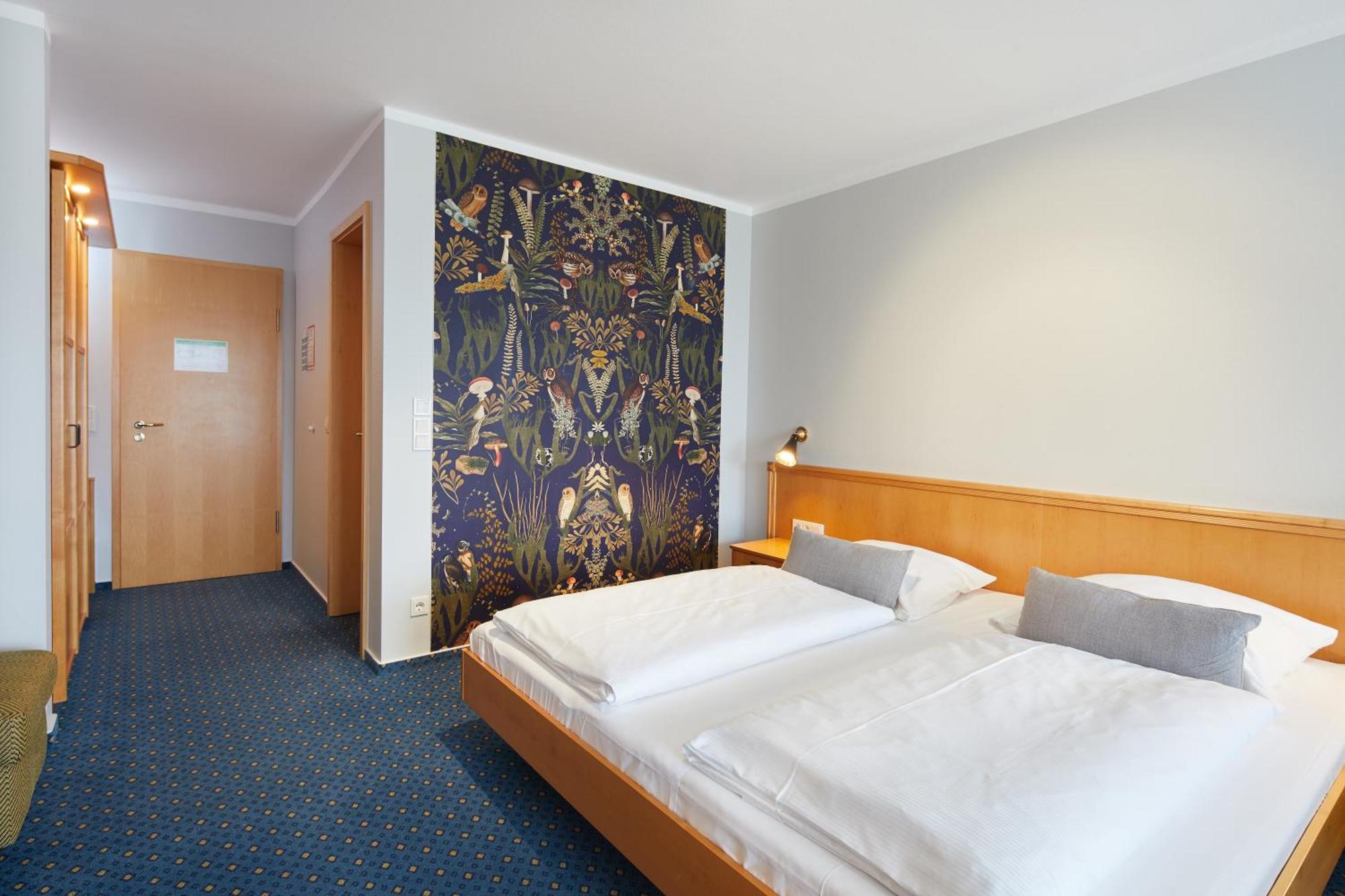 Hotel Sonneck Knüllwald Екстериор снимка