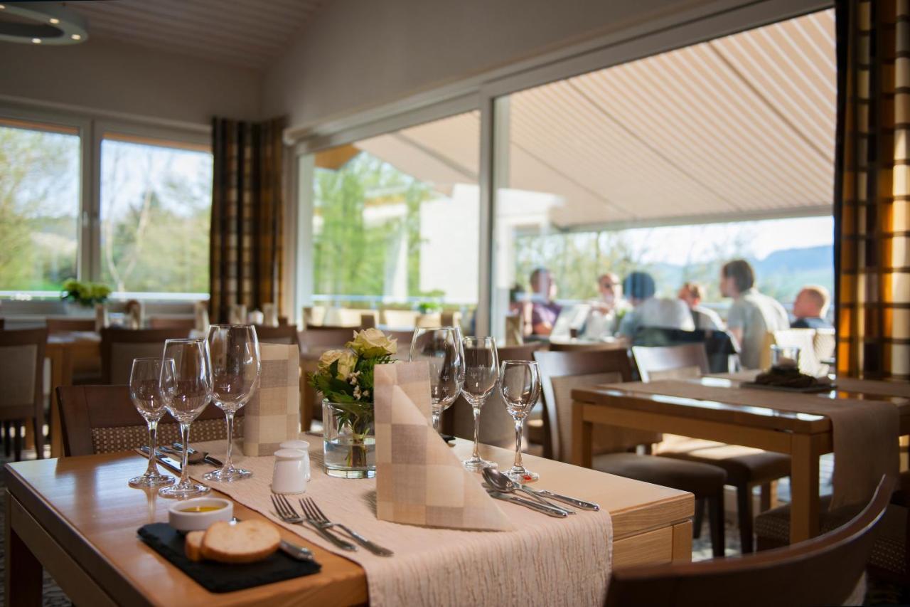 Hotel Sonneck Knüllwald Екстериор снимка